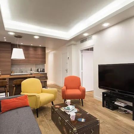 3 Double Bedrooms In Montmartre Near Subway Ac Parigi